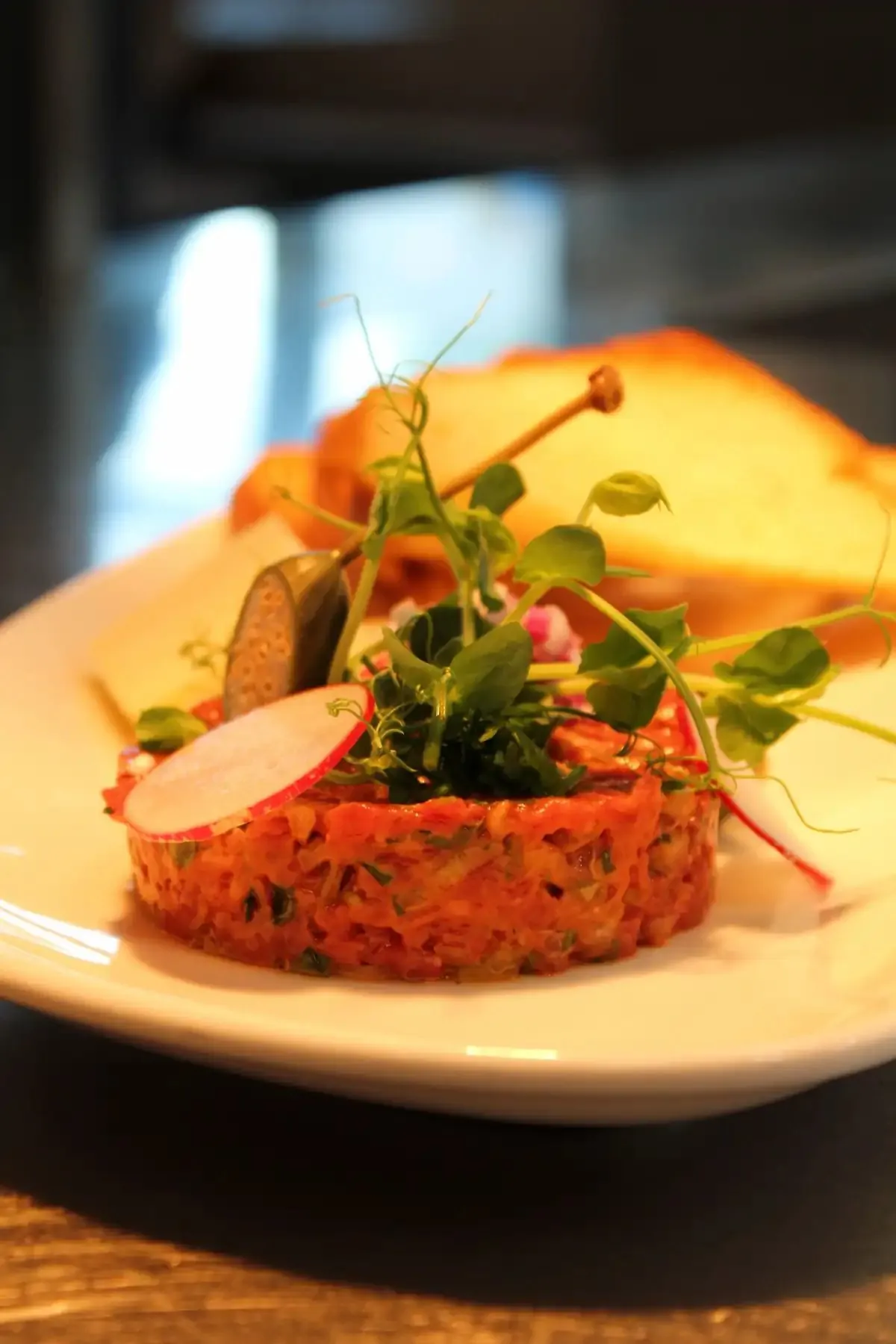 Beef Tatar mit Briochetoast